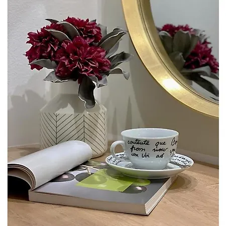 Apartment Fantasia *