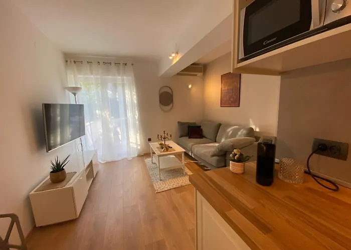 Fantasia Apartman Póla