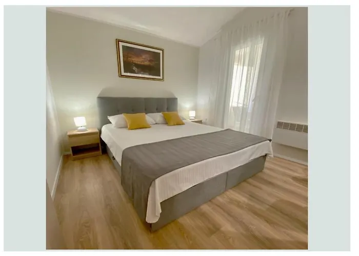 Fantasia Apartman Póla